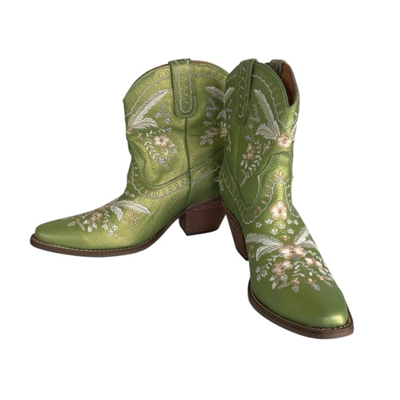 Dingo Ladies Primrose Green Metallic Embroidery Leather Boots DI748 Size 11 New